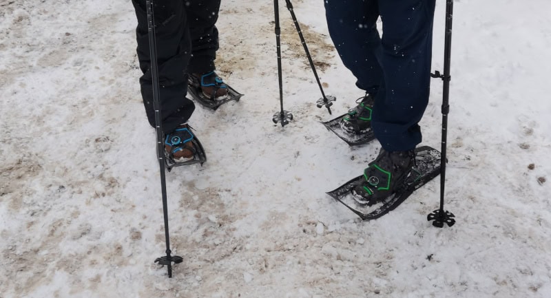 Blauer Himmel, weißer Schnee und Schneeschuhe in der Silberregion Karwendel 6 Schneeschuhwanderung 69