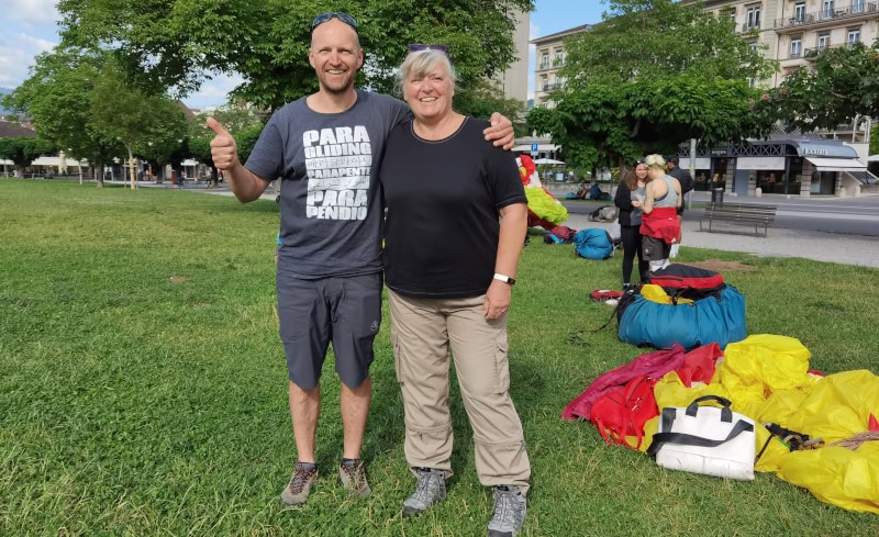 Ein absolutes Highlight - Paragliding-Tandemflug über Interlaken 36 Interlaken 83 Paragliding Landeplatz