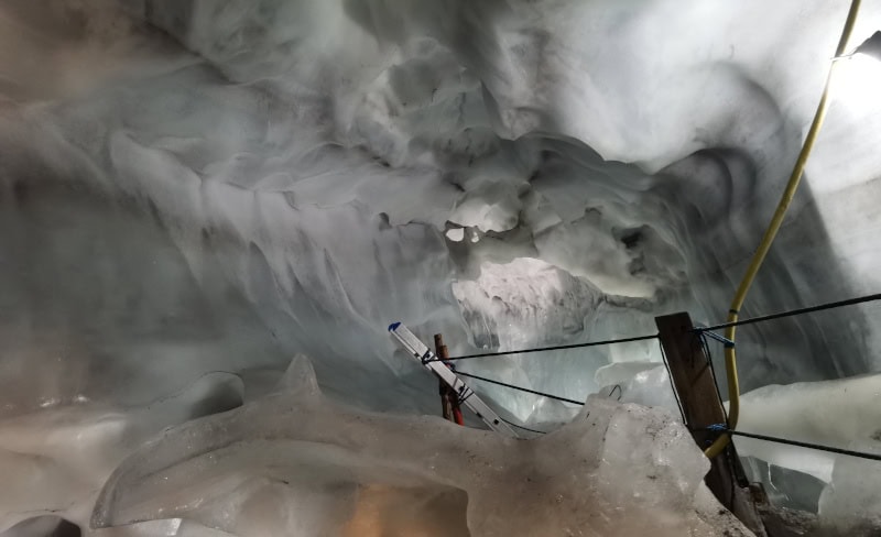 Besonderer Ausflugtipp - den Natur Eis Palast erkunden 34 Hinterduxer Gletscher 106 Natur Eispalast