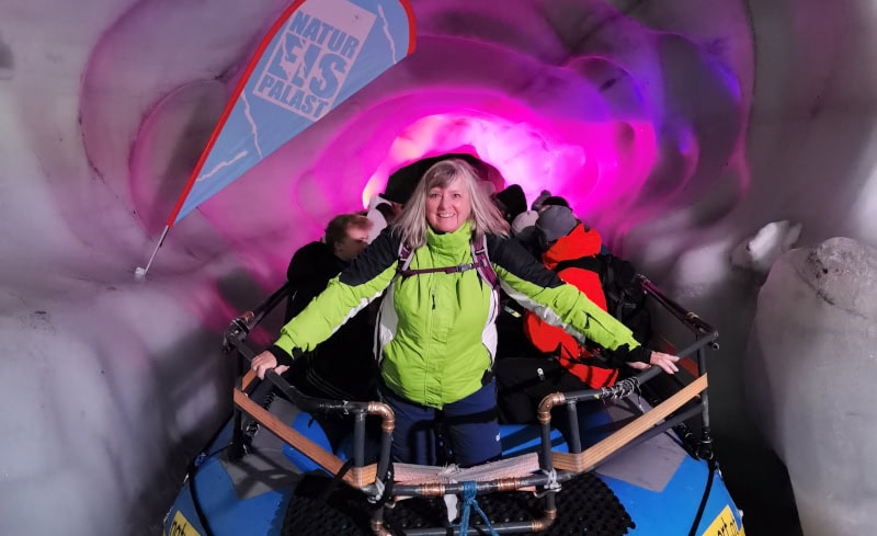 Besonderer Ausflugtipp - den Natur Eis Palast erkunden 42 Hinterduxer Gletscher 125 Natur Eispalast Eis See
