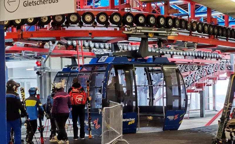 Besonderer Ausflugtipp - den Natur Eis Palast erkunden 2 Hinterduxer Gletscher 24 Gletscherbus