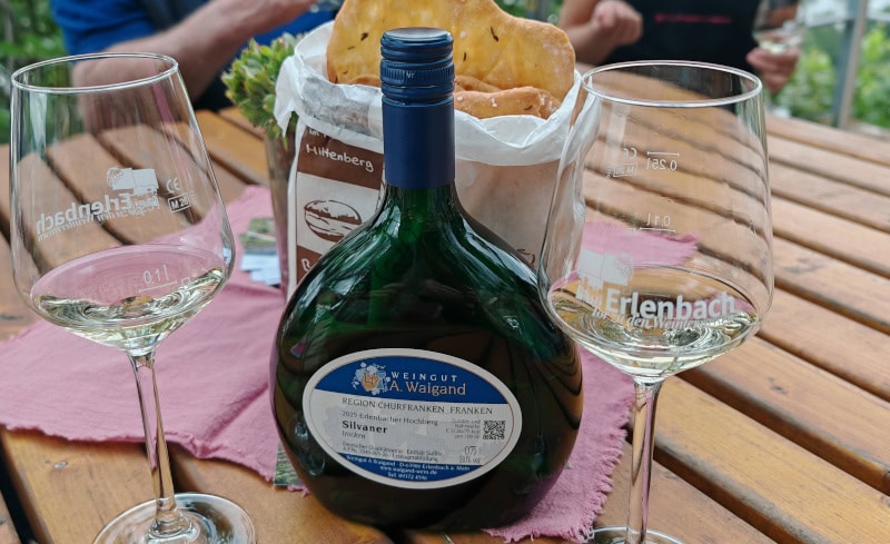 Wandern auf dem Fränkischen Rotwein-Wanderweg in Churfranken 35 Fränkischer Rotweinwanderweg, Weinverkostung Weingut Waigand